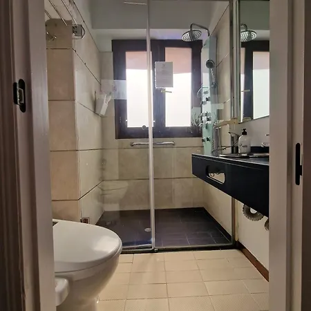 Adanar-apartamentos Muralla Ziri *