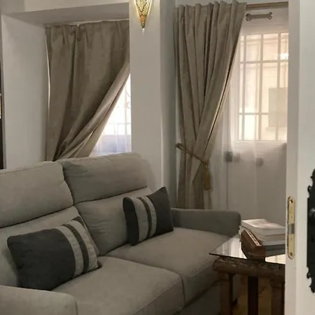 Apartman Adanar-apartamentos Muralla Ziri