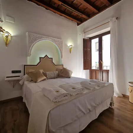 Adanar-apartamentos Muralla Ziri Apartment *