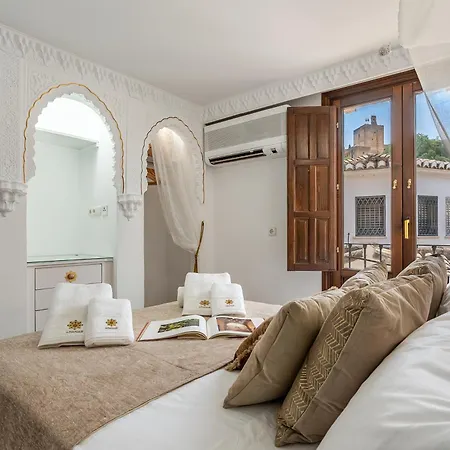 Adanar-apartamentos Muralla Ziri Apartment