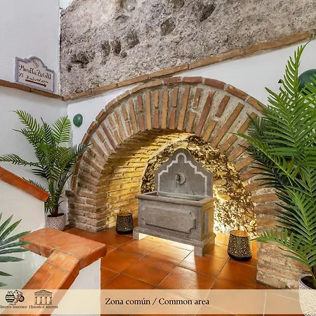 Adanar-apartamentos Muralla Ziri Apartment